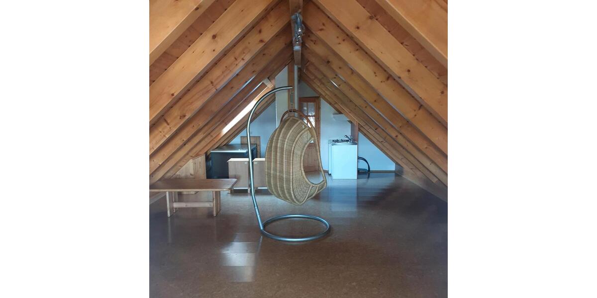 Dachgeschoßwohnung Herrieden - 3.5 Zimmer, 150 m&sup2;, 1.180&euro; | Angebot:25326585