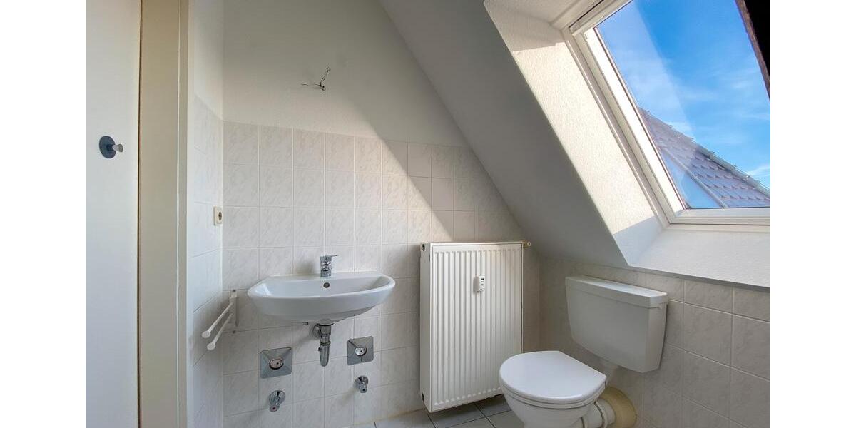 Dachgeschoßwohnung Naumburg (Saale) - 3 Zimmer, 79 m&sup2;, 500&euro; | Angebot:25719590