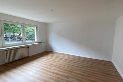 Wohnung Duisburg Duisburg-Mitte - 2 Zimmer, 61 m&sup2;, 520&euro; | Angebot:24678840