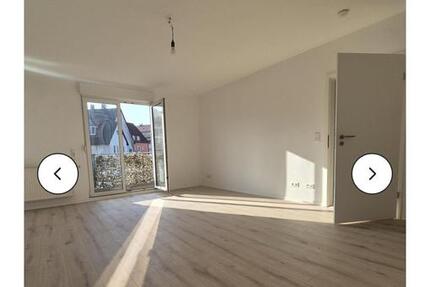 NEU 3 er WG in Stuttgart zu vergeben 3-Zi frei zimmer