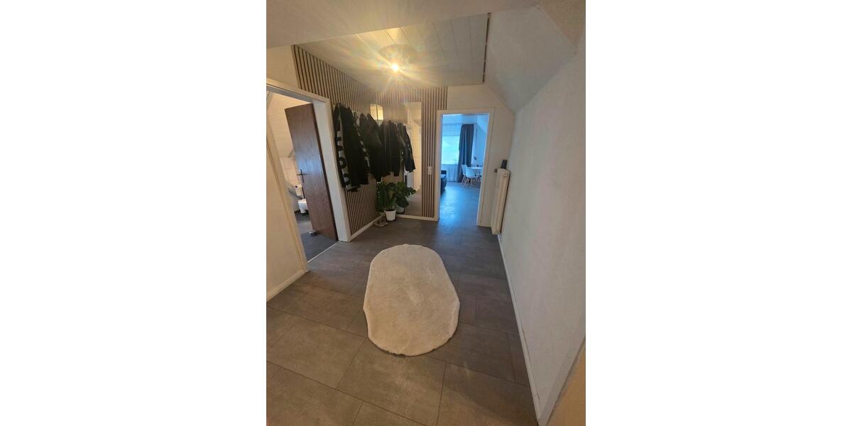 Dachgeschoßwohnung Baunatal - 2 Zimmer, 50 m&sup2;, 670&euro; | Angebot:27628754