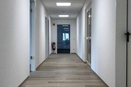 Moderne Büroräume in Erlangen Tennenlohe 3 zimmer