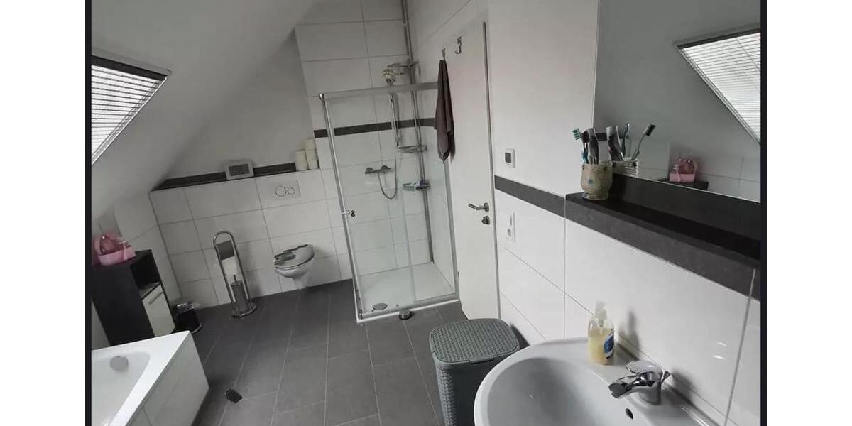 Dachgeschoßwohnung Bad Rappenau - 4 Zimmer, 125 m&sup2;, 1.350&euro; | Angebot:26416215
