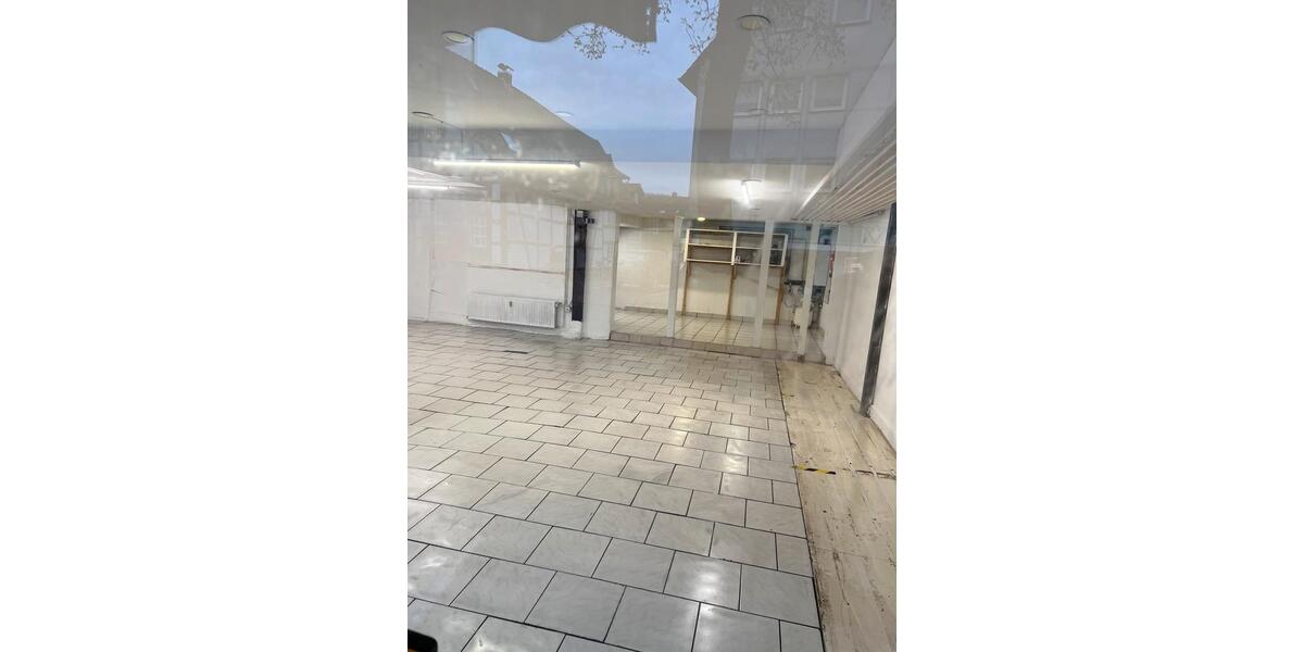 Gewerbefläche 110 m2 2 PKW Stellplätze zimmer