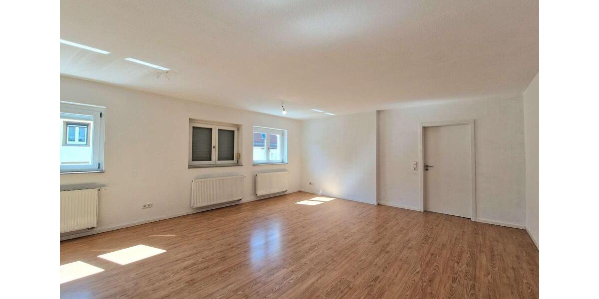 Etagenwohnung Stuttgart Stuttgart-Ost - 3 Zimmer, 91 m&sup2;, 1.630&euro; | Angebot:26532464
