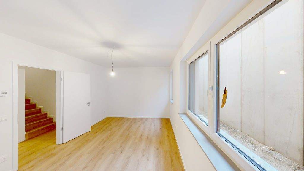 Etagenwohnung Euskirchen Roitzheim - 4 Zimmer, 203 m&sup2;, 2.580&euro; | Angebot:24875985