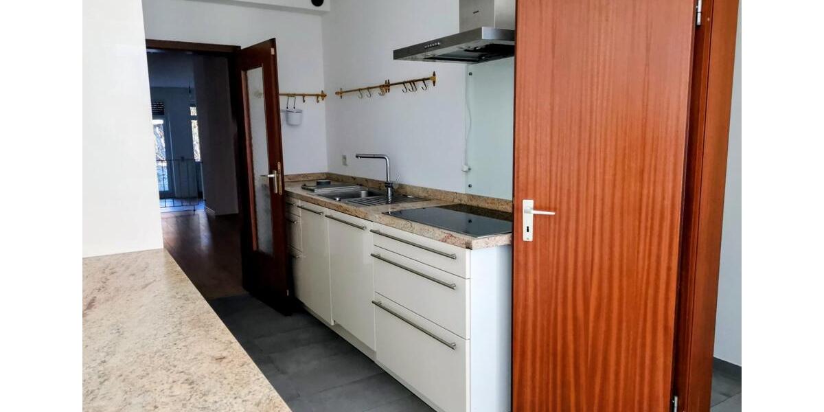 Reihenhaus München Moosach - 7 Zimmer, 173 m&sup2;, 3.100&euro; | Angebot:24466022