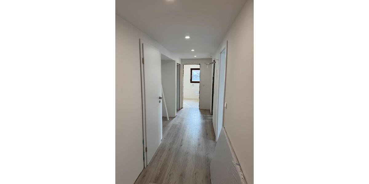 Dachgeschoßwohnung Weikersheim - 3 Zimmer, 70 m&sup2;, 700&euro; | Angebot:25576461