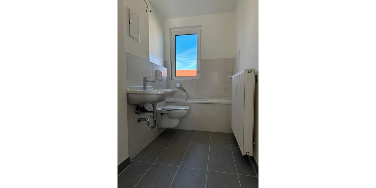 Etagenwohnung Bad Dürrenberg - 3 Zimmer, 59 m&sup2;, 400&euro; | Angebot:23054251