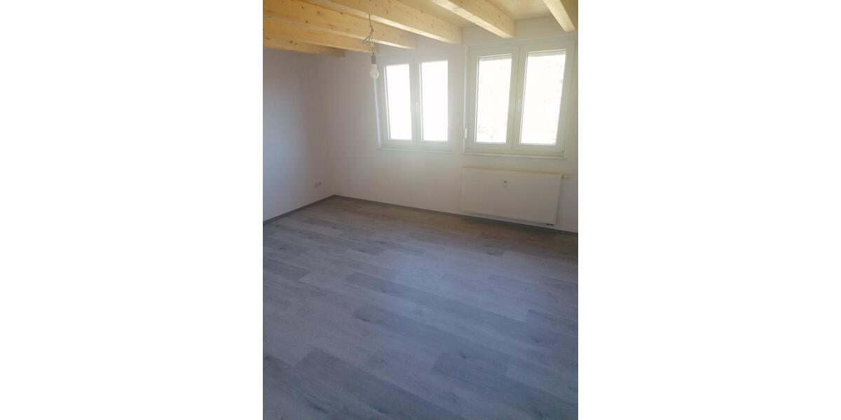 Dachgeschoßwohnung Wald-Michelbach Michelbach - 5.5 Zimmer, 118 m&sup2;, 970&euro; | Angebot:25839083