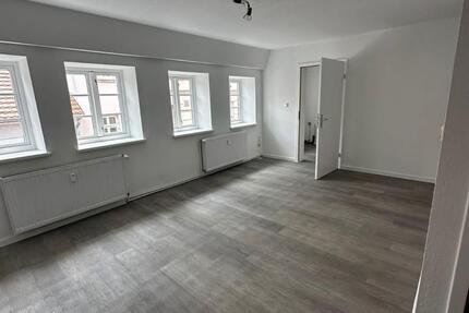 Wohnung Teterow - 4 Zimmer, 101 m&sup2;, 911&euro; | Angebot:26248161