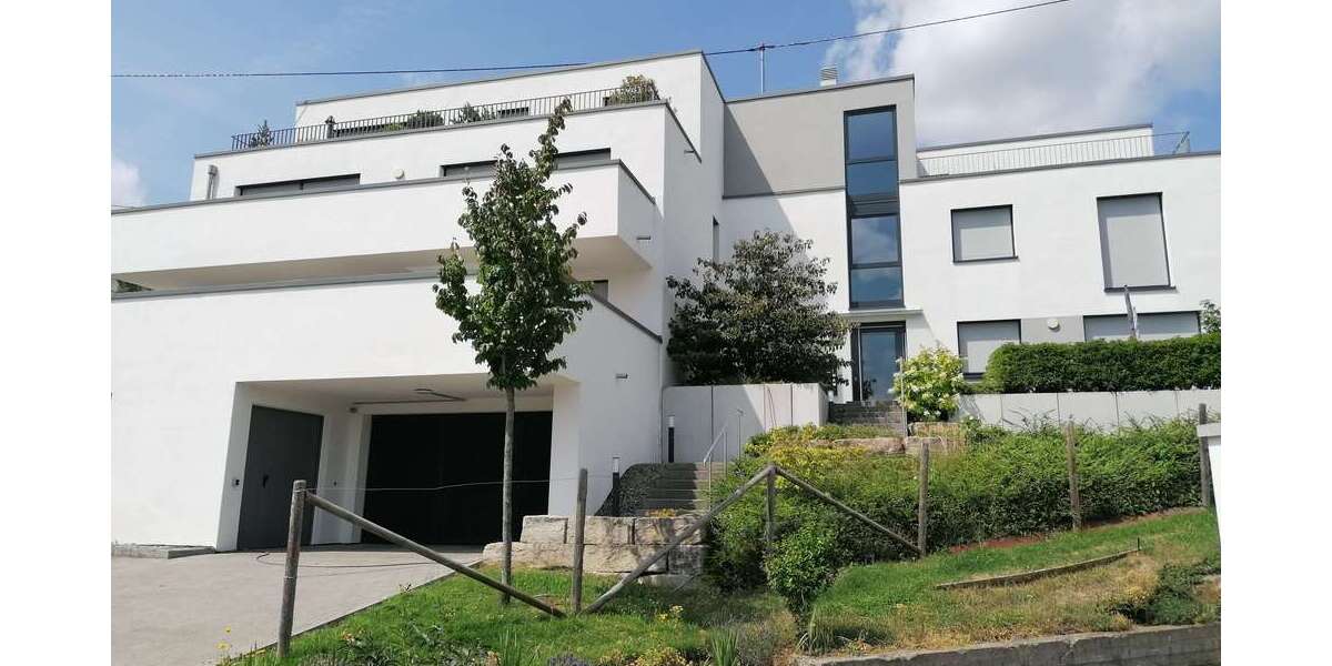 Etagenwohnung Pfullingen - 2 Zimmer, 73 m&sup2;, 800&euro; | Angebot:24877382