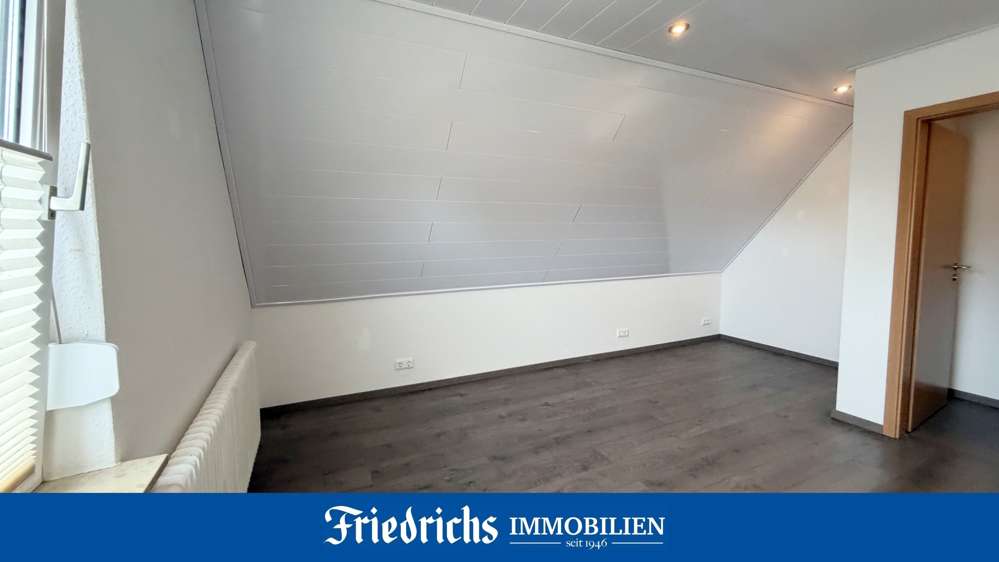Etagenwohnung Edewecht - 2 Zimmer, 65 m&sup2;, 605&euro; | Angebot:26579953