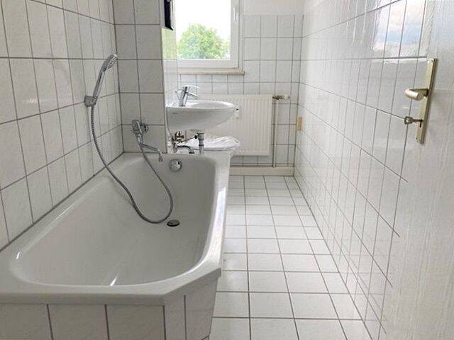 Etagenwohnung Hermsdorf - 3 Zimmer, 60 m&sup2;, 340&euro; | Angebot:26824936