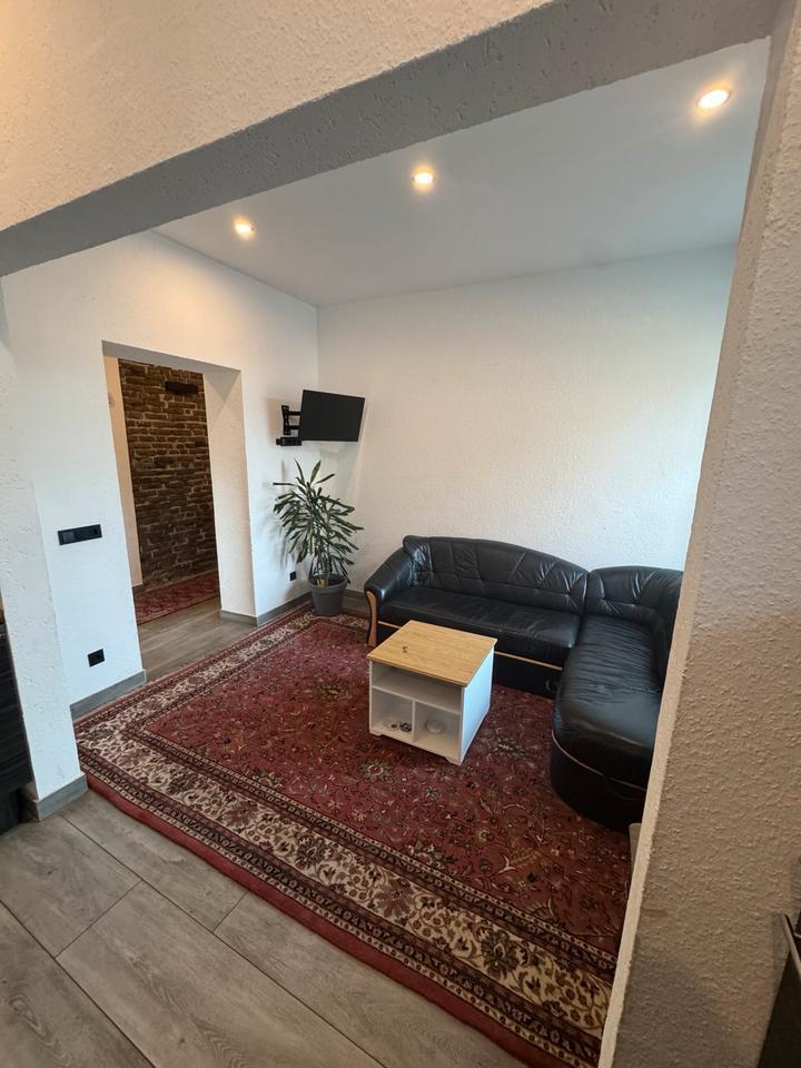 Schöne und zentrale 3er WG 1 zimmer