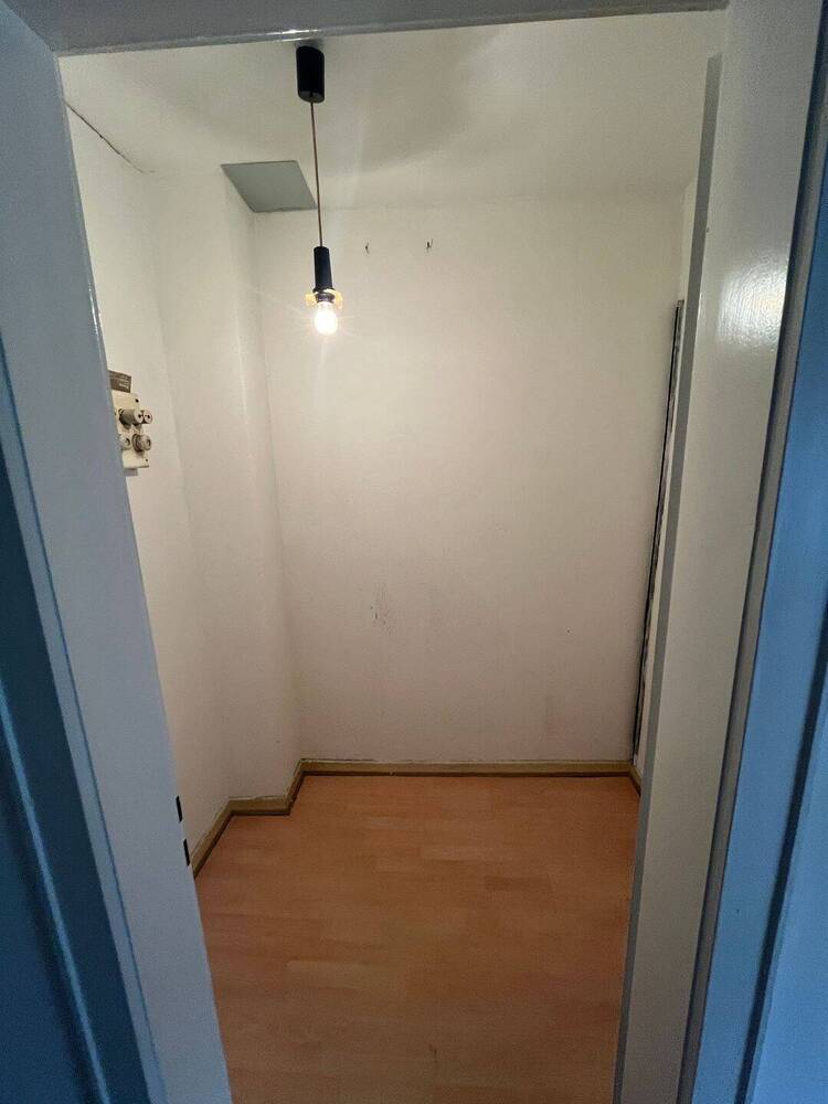 BESICHTIGUNG: DI., 02.09., 17.00 - 17.30 Uhr! Großzügige 3-Zimmer-Wohnung in Schnelsen, 95 m²! Befristete Vermietung für ein Jahr, auch an WG
