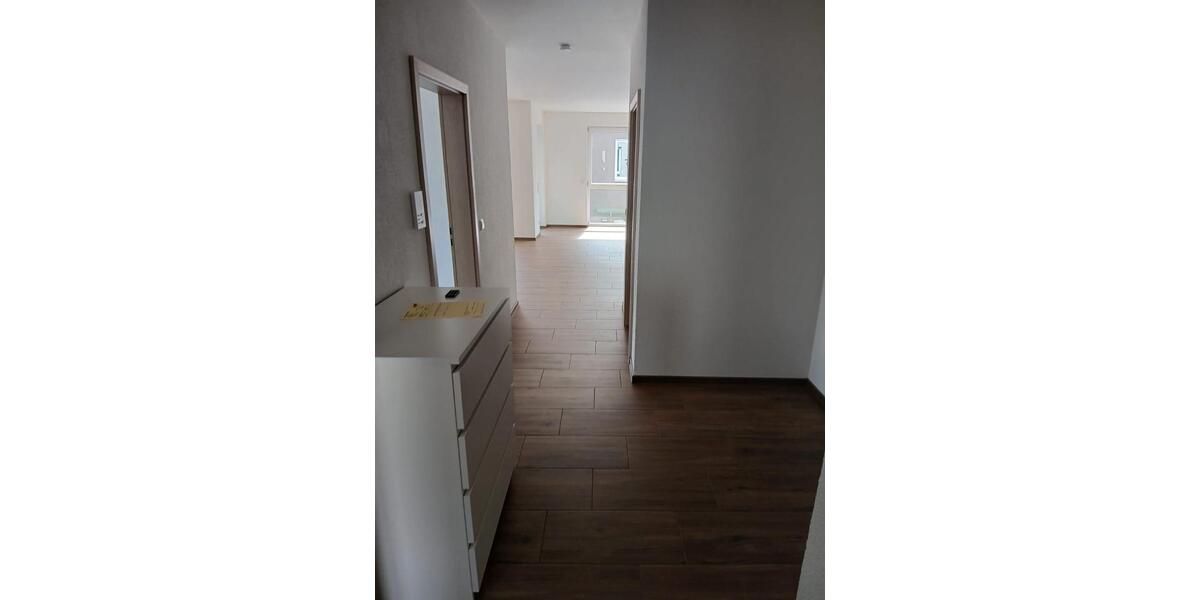 Etagenwohnung Ravenstein - 3 Zimmer, 90 m&sup2;, 900&euro; | Angebot:26325782