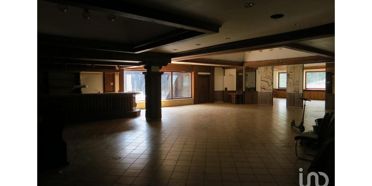 leerstehendes Restaurant mit vielen Möglichkeiten zimmer