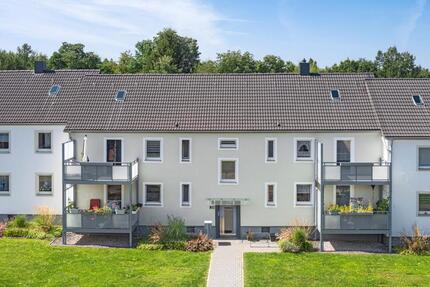 Bei VIVAWEST die Sonnenstrahlen auf dem eigenen Balkon genießen. 2 zimmer