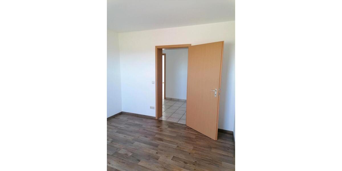 Dachgeschoßwohnung Gerhardshofen - 3 Zimmer, 76 m&sup2;, 630&euro; | Angebot:26400483