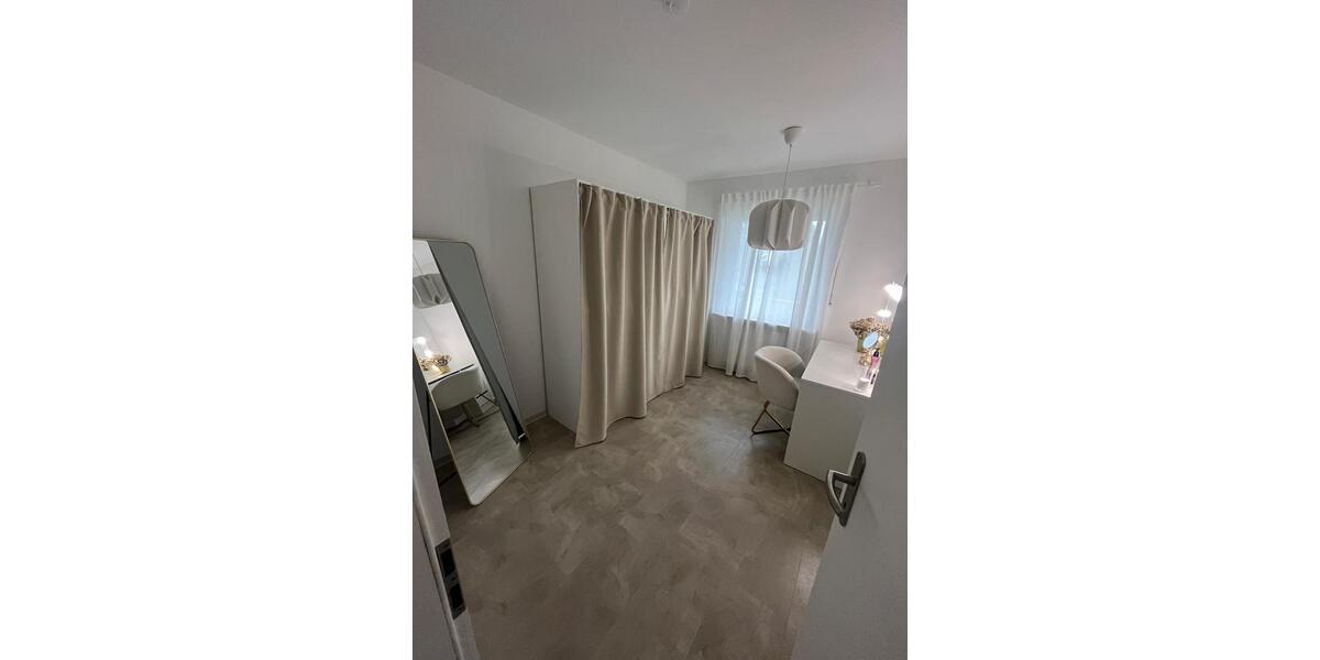 Etagenwohnung Bebra - 4 Zimmer, 120 m&sup2;, 1.280&euro; | Angebot:26214813