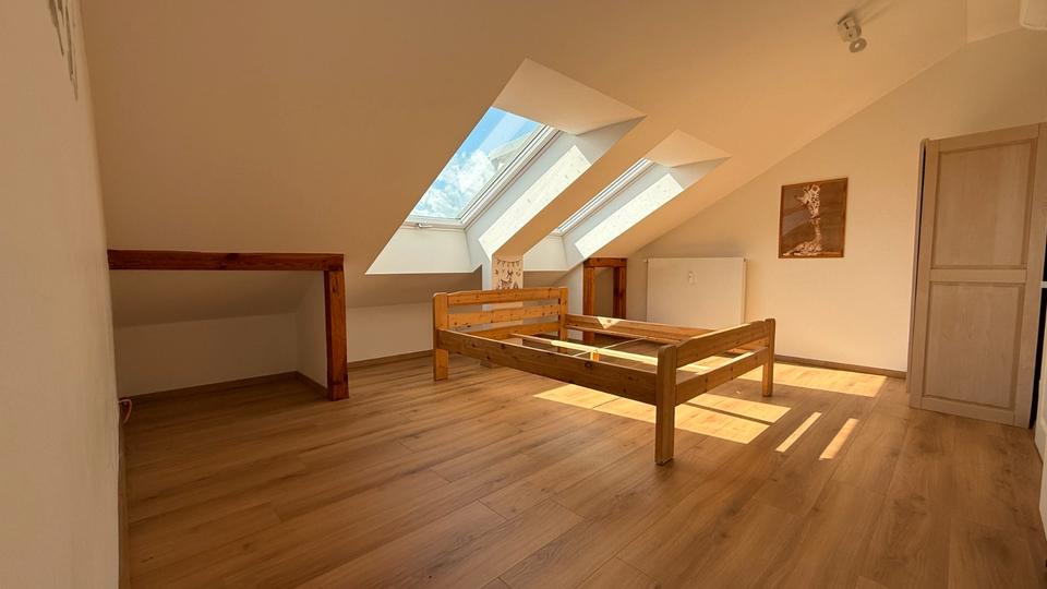 Dachgeschoßwohnung Ebermannstadt - 3 Zimmer, 104 m&sup2;, 1.144&euro; | Angebot:26636181
