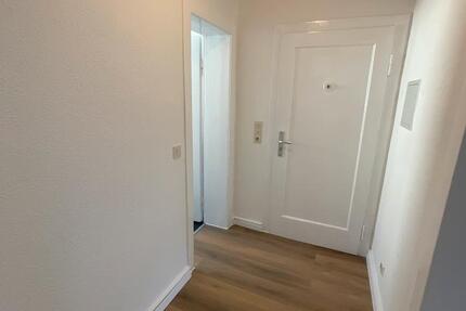 Wohnung Wuppertal Lichtenplatz - 1 Zimmer, 39 m&sup2;, 400&euro; | Angebot:25150676