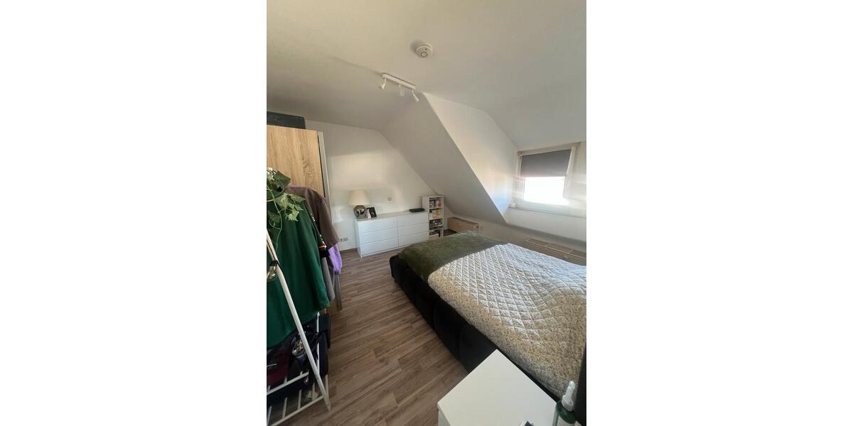 Dachgeschoßwohnung Hessisch Oldendorf - 3.5 Zimmer, 86 m&sup2;, 850&euro; | Angebot:26355843