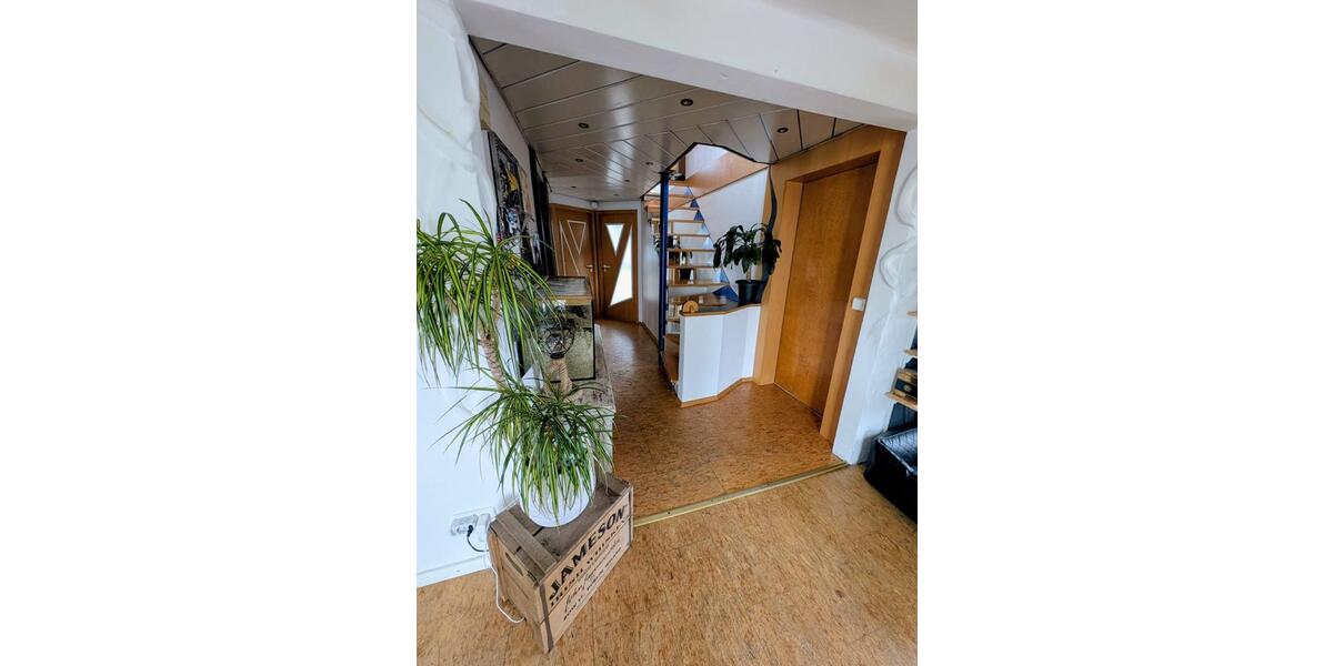 Etagenwohnung Obersulm - 4 Zimmer, 111 m&sup2;, 1.100&euro; | Angebot:24627419