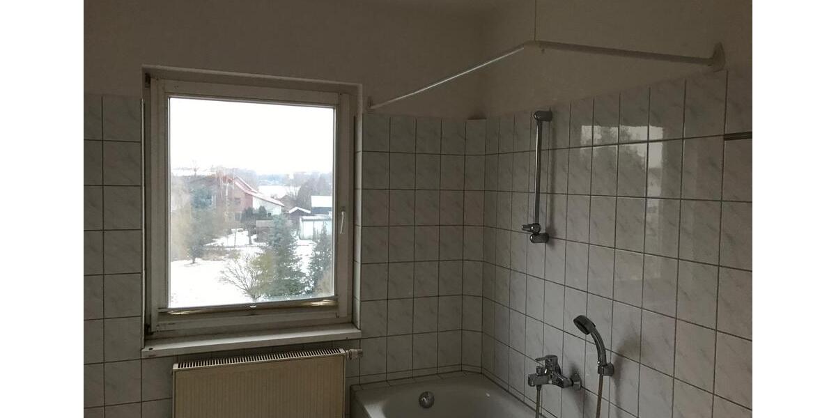 Dachgeschoßwohnung Nordhausen - 2 Zimmer, 43 m&sup2;, 300&euro; | Angebot:26236701