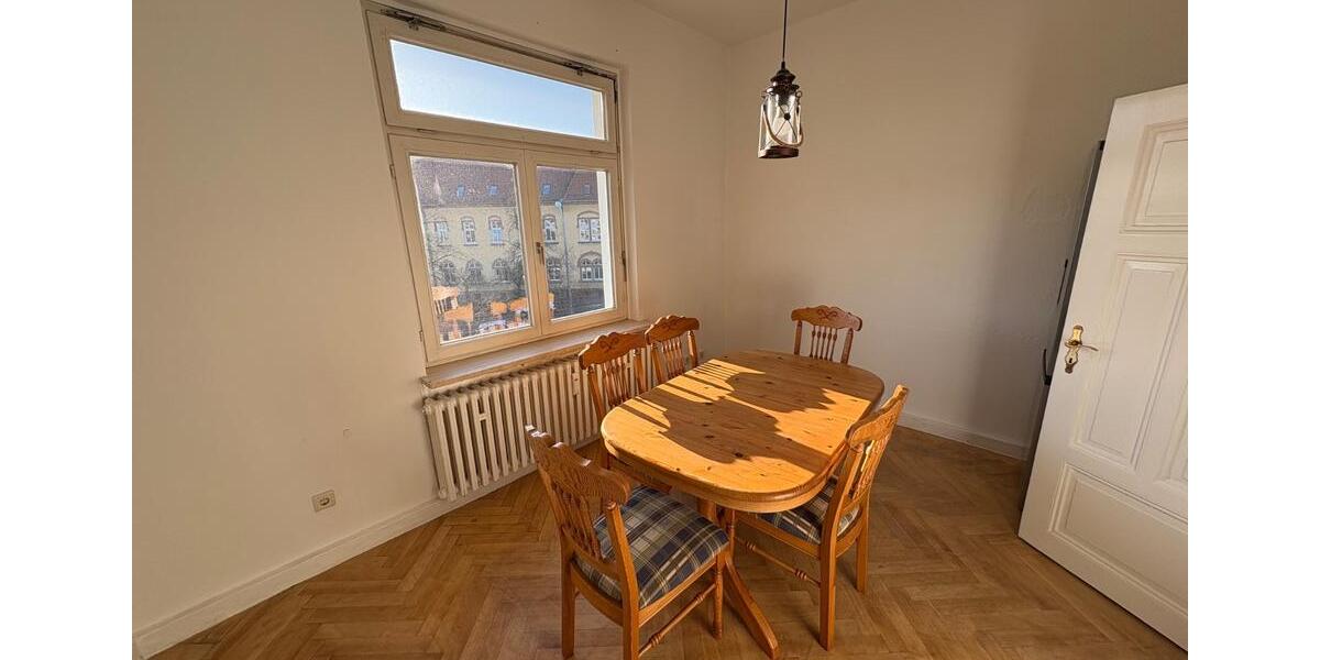 Dachgeschoßwohnung Helmstedt - 4 Zimmer, 170 m&sup2;, 890&euro; | Angebot:24624668