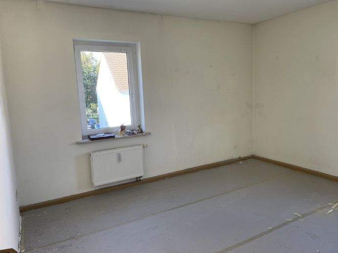 Etagenwohnung Elsteraue Tröglitz - 3 Zimmer, 68 m&sup2;, 360&euro; | Angebot:26486816