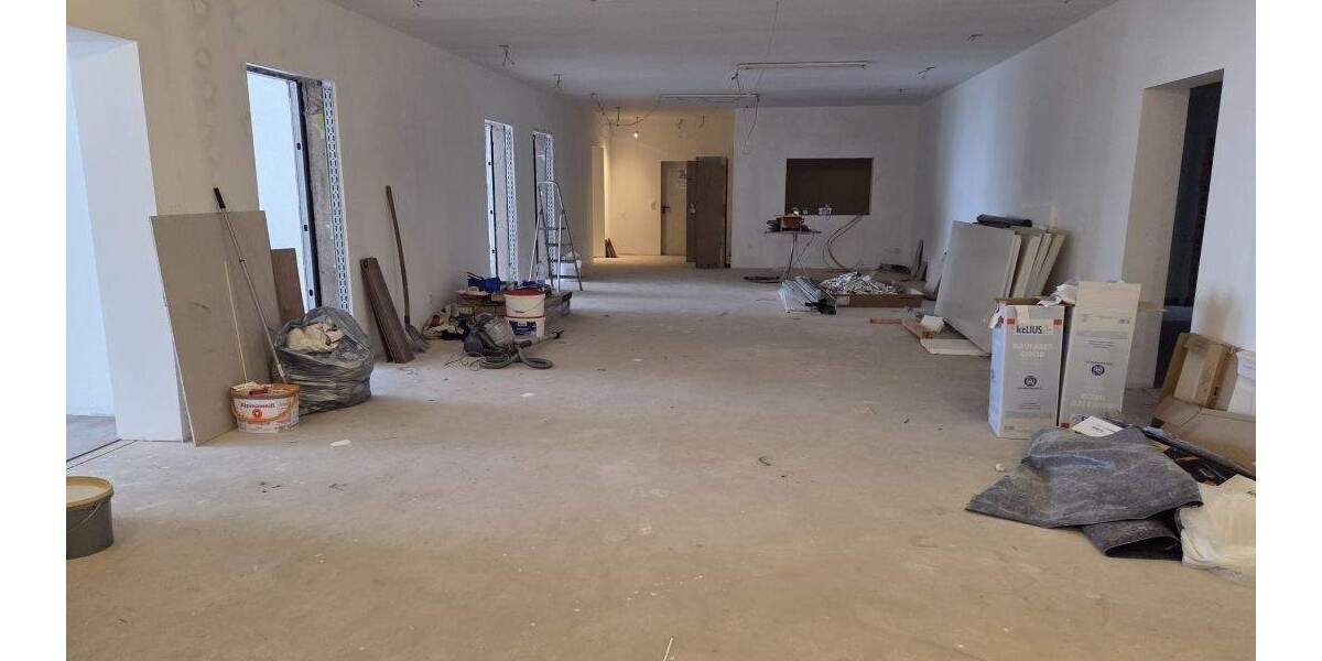 Gewerbeobjekt Eisenach - 7 Zimmer, 272 m&sup2;, 1.905&euro; | Angebot:24905826