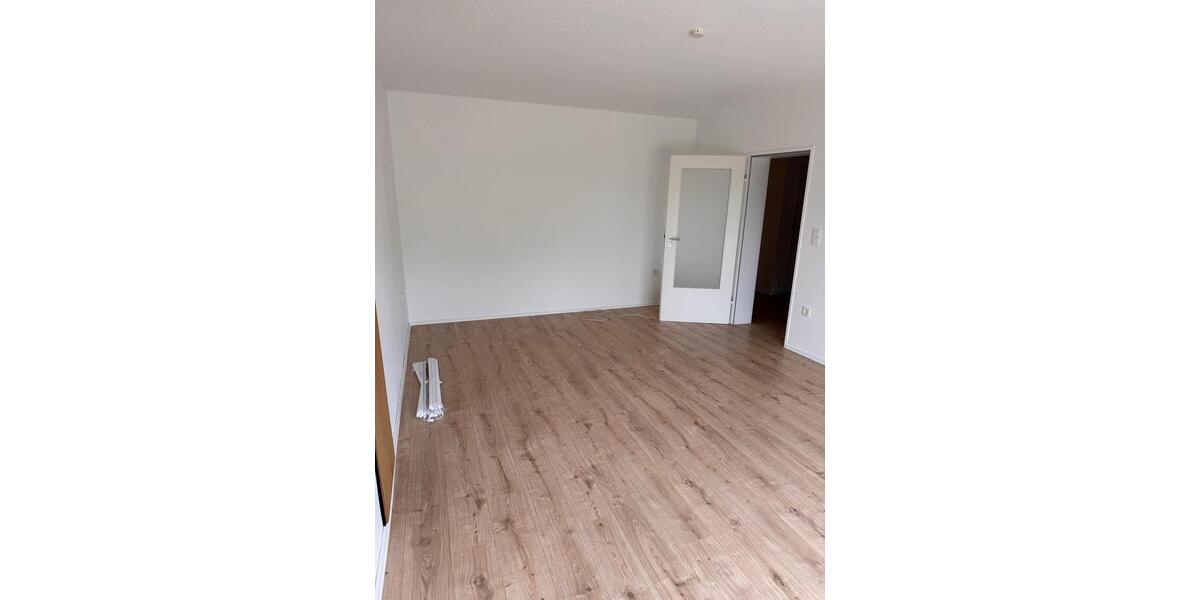 Etagenwohnung Kalletal - 3 Zimmer, 81 m&sup2;, 650&euro; | Angebot:26408205