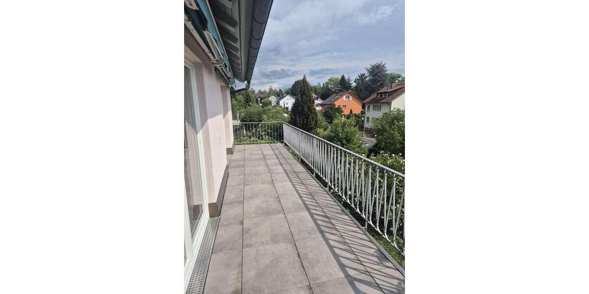 Etagenwohnung Konstanz Konstanz-Fürstenberg - 4 Zimmer, 98 m&sup2;, 1.670&euro; | Angebot:27238690