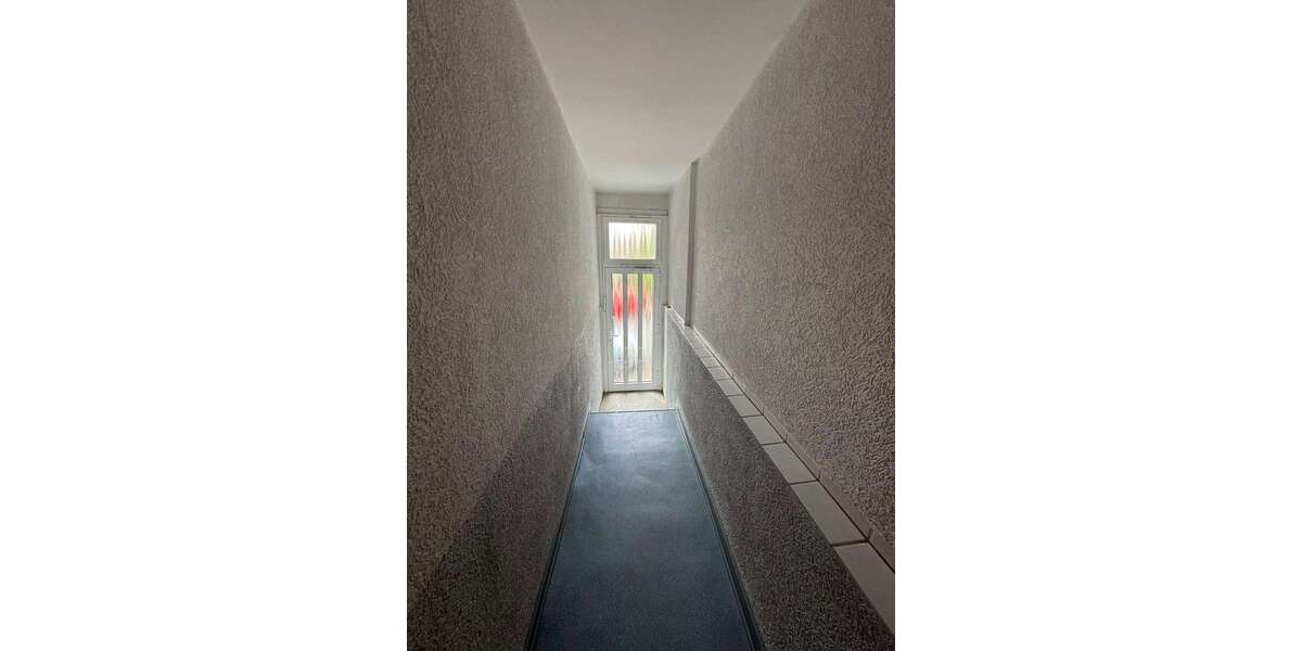 Etagenwohnung Wuppertal - 2.5 Zimmer, 70 m&sup2;, 680&euro; | Angebot:26189446