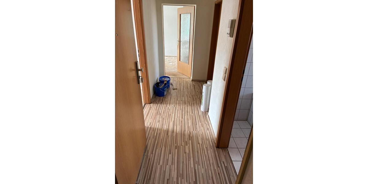 Etagenwohnung Körner - 3 Zimmer, 61 m&sup2;, 360&euro; | Angebot:25717624