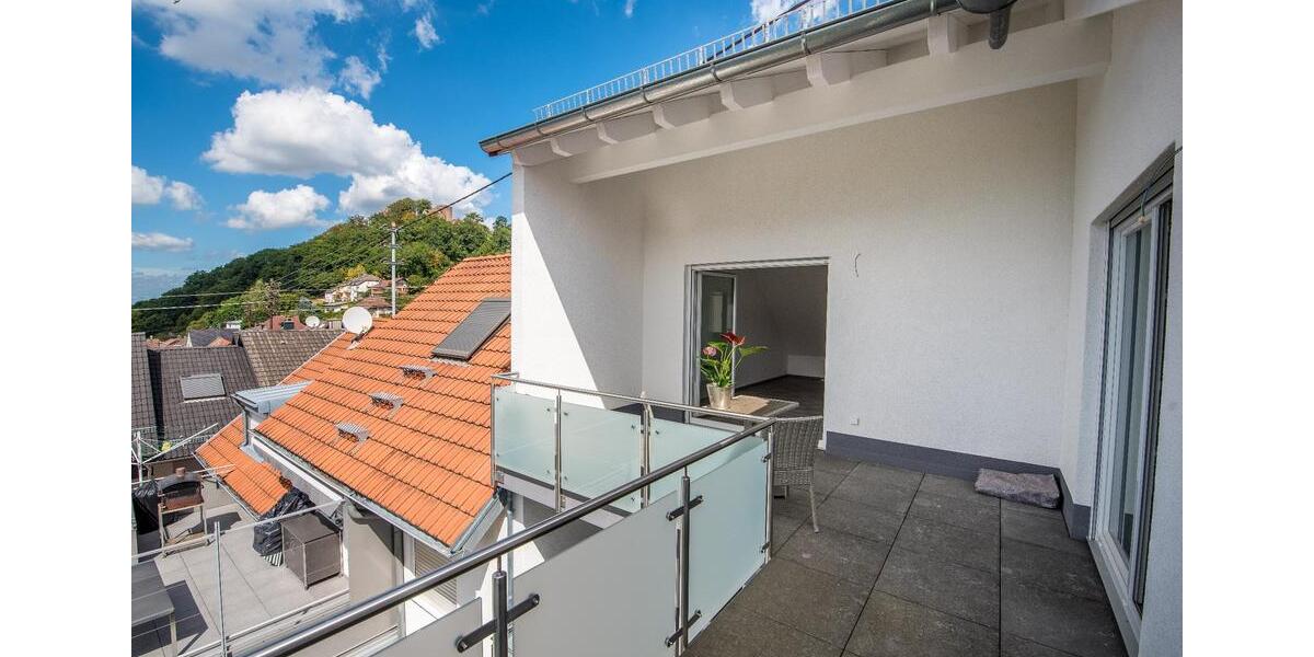 Wohnen auf Zeit Baden-Baden Baden - 4 Zimmer, 140 m&sup2;, 2.600&euro; | Angebot:22713090