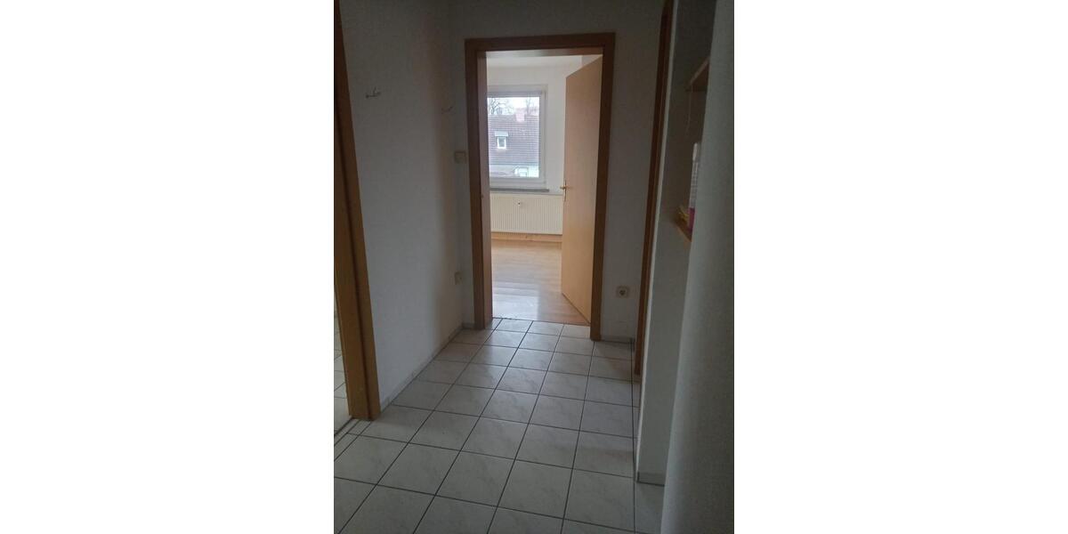 Etagenwohnung Köthen (Anhalt) - 4 Zimmer, 74 m&sup2;, 450&euro; | Angebot:24816334