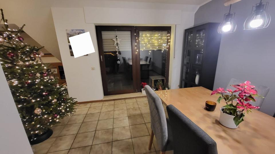 Höxter, DG72 qm 2ZKB, Balkon 2 zimmer