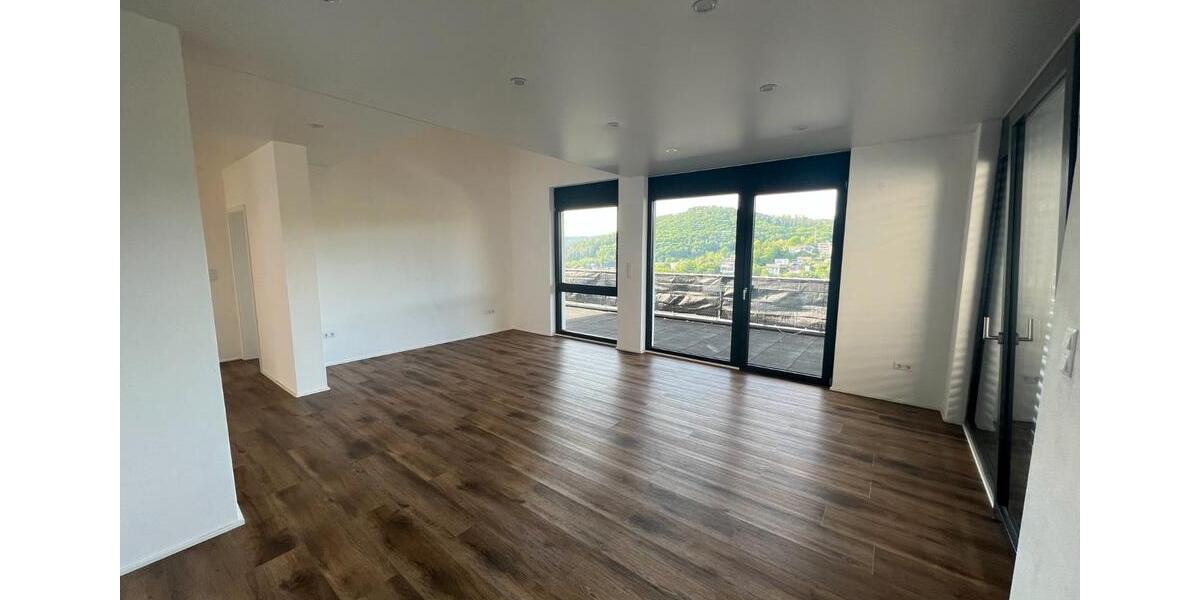 Maisonettenwohnung Siegen - 4 Zimmer, 175 m&sup2;, 1.900&euro; | Angebot:25974962