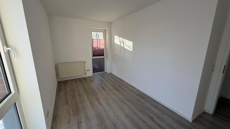 3- Zimmer EG Whg,88qm, TG,kleiner Garten,zentral Trittau 3 zimmer