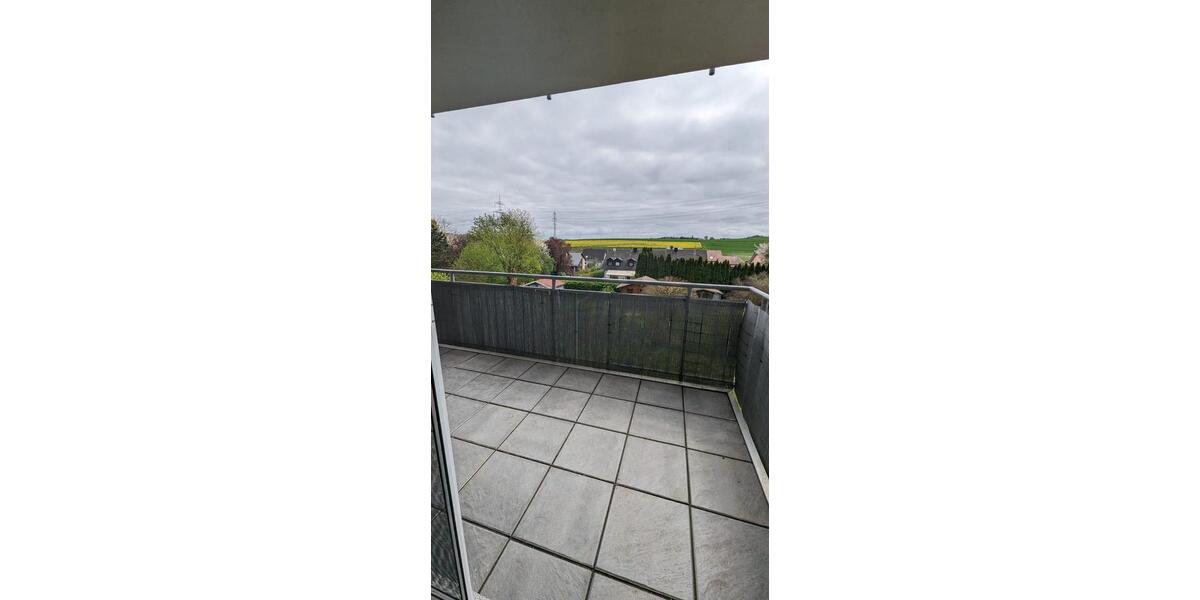 Erdgeschoßwohnung Newel - 2.5 Zimmer, 77 m&sup2;, 1.200&euro; | Angebot:24831980