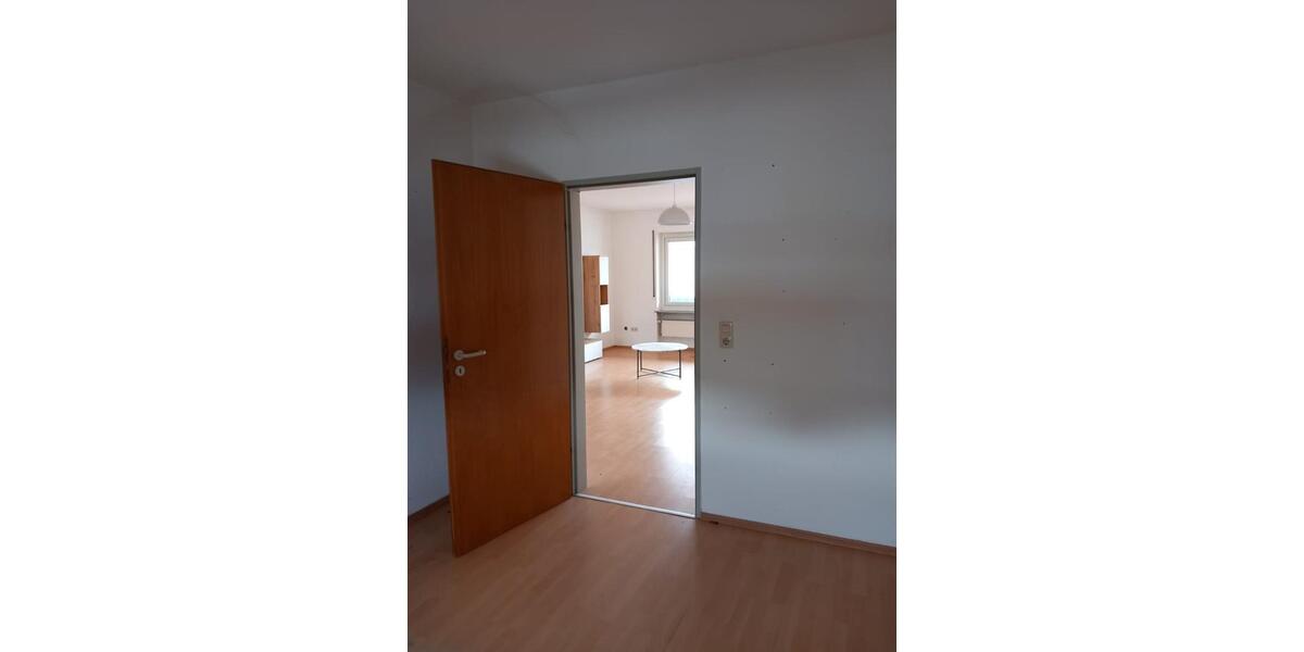 Etagenwohnung Zweibrücken - 3 Zimmer, 70 m&sup2;, 500&euro; | Angebot:26368692