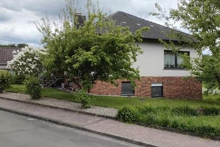 Wohnung Felsberg - 4 Zimmer, 160 m&sup2;, 1.100&euro; | Angebot:26613018