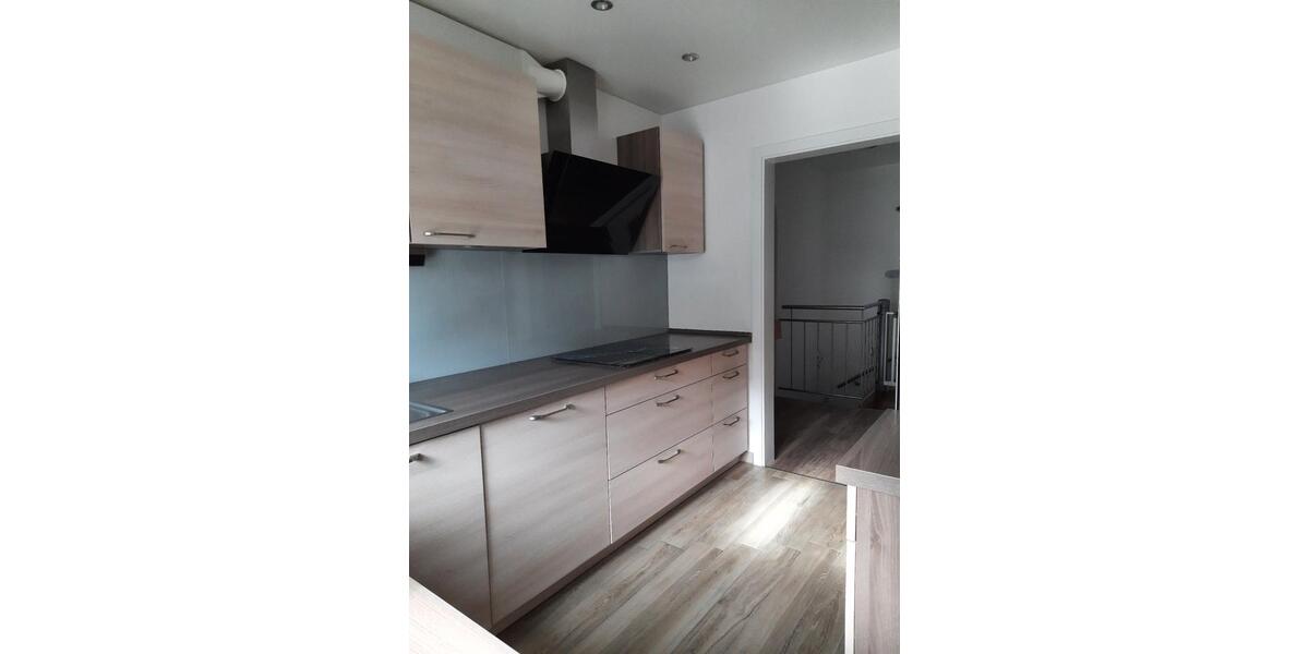 Erdgeschoßwohnung Heßdorf - 3 Zimmer, 120 m&sup2;, 1.250&euro; | Angebot:26396884