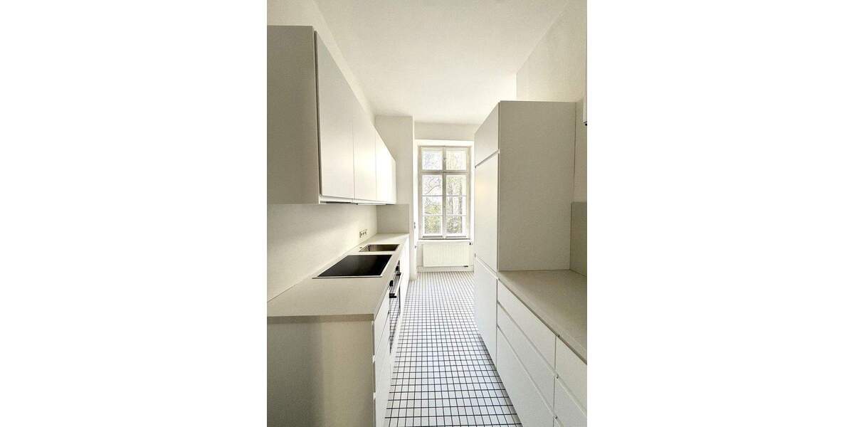 Etagenwohnung München Altstadt-Lehel - 3 Zimmer, 101 m&sup2;, 2.980&euro; | Angebot:24635584