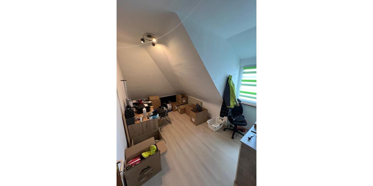 Dachgeschoßwohnung Stetten am kalten Markt - 4 Zimmer, 87 m&sup2;, 680&euro; | Angebot:24704741