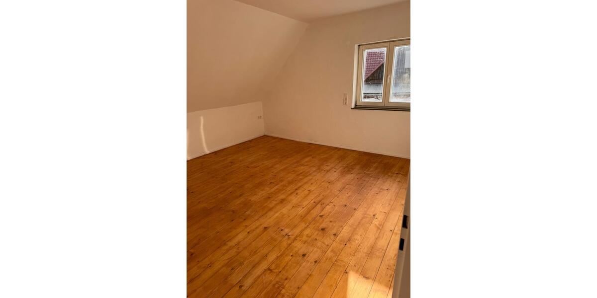 Doppelhaushälfte Neumarkt in der Oberpfalz Altenhof - 6 Zimmer, 120 m&sup2;, 1.300&euro; | Angebot:26007668