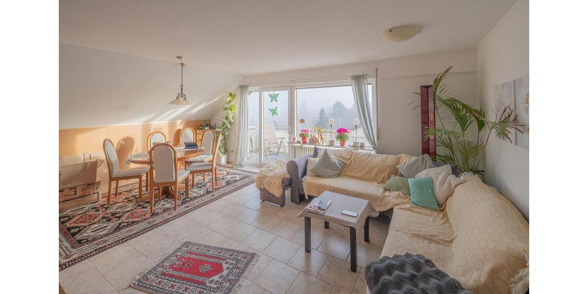 Dachgeschoßwohnung Mönchweiler - 3 Zimmer, 82 m&sup2;, 810&euro; | Angebot:24126601
